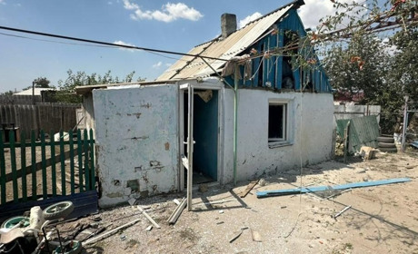 На Херсонщині армія рф завдала ударів по критичній та соціальній інфраструктурі, житлових кварталах