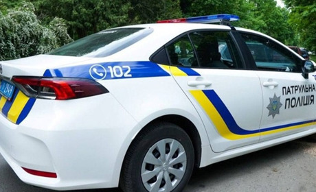 У Переяславі жінка поскаржилася на трупний запах із квартири 82-річної сусідки: хроніка поліції