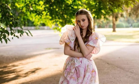 «Війна забрала випускний»: як дівчина з Донеччини у Жовтих Водах організувала власний випускний