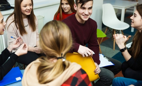 Молодь Південного навчатимуть формувати цифрову репутацію та етикет