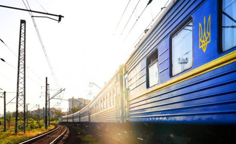 Укрзалізниця посилює перевірки документів: нові правила перед посадкою у потяги