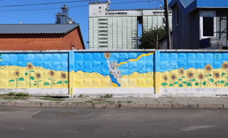 У Фастові з’явився новий мурал "Вільна" - символ свободи та натхнення