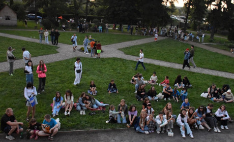 У Старокостянтинові відзначили День молоді: показові виступи, спортивні змагання, кіносеанс