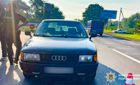 У Кіцмані вкрали автівку: поліція розшукала підозрюваного з села Драчинці