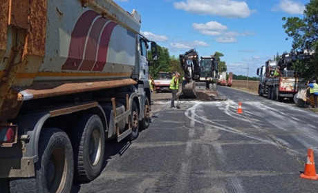 На Полтавщині відновлюють дороги: ремонти тривають у понад 30 громадах (фото)