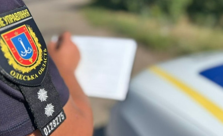 Скандал у Теплодарі: 20-річна дівчина намагалася підпалити офіс волонтерів