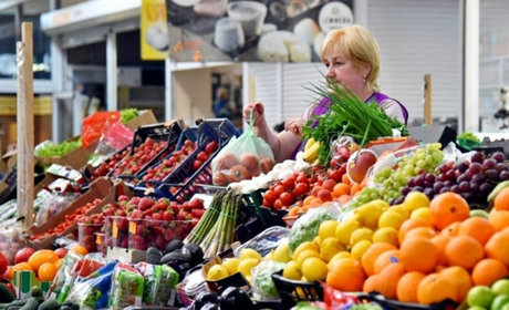 Ціни на ринку "Урожай": овочі, фрукти, м'ясо, молочні продукти