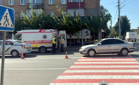 ДТП у Старокостянтинові: 44-річну жінку доставили у лікарню