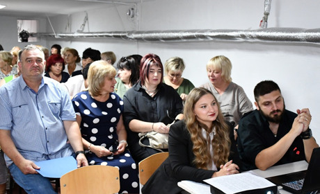 У Нікополі відбулася щорічна педагогічна конференція: підсумки та завдання на новий навчальний рік