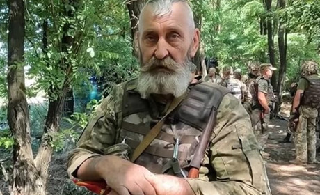 «Дід», котрий тримає стрій і серцем, і душею