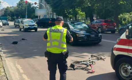 Слідчі встановлюють свідків ДТП, в якій загинув 14-річний велосипедист