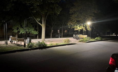 Чому Хмельницького освітлюється шматками, хоча тут встановлене сучасне освітлення