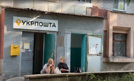 В Укрпошті обіцяють створити окремі вікна для посилок та оплати за комунальні послуги
