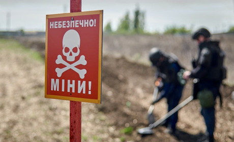 Мінна небезпека: рятувальники нагадують правила безпеки