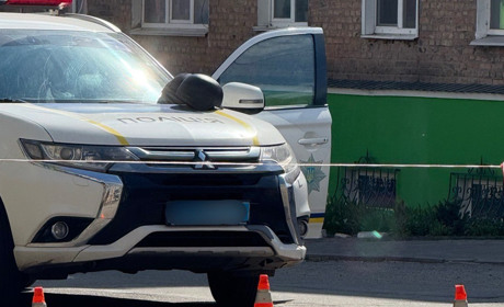 На вулиці в Глухові виявили підозрілий предмет — на місці працювала поліція