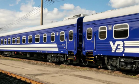 Повернули на рейки за місяць: на Полтавщині відновили пошкоджений електропоїзд