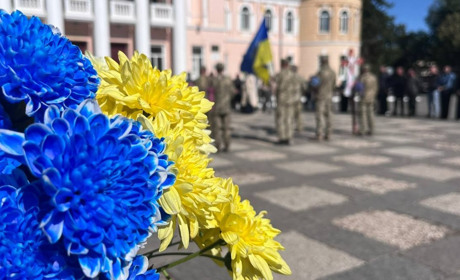 Первомайськ попрощався із Сергієм Шевченком, снайпером, що віддав життя за Україну