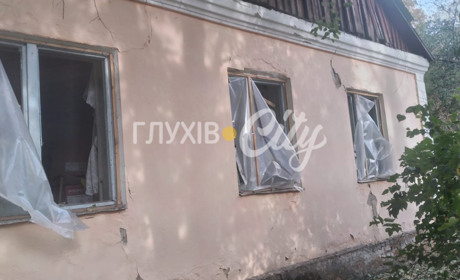 Обстріляли сільраду, знищили будинки: росіяни атакували села Есманьської громади