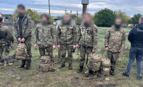 На Одещині прикордонники затримали псевдо-військових, які намагалися незаконно перетнути кордон