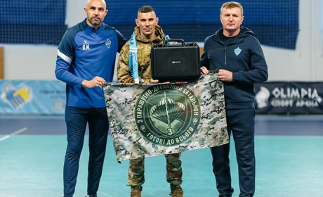 Жовтоводська «Суха Балка» подарувала дрон захиснику і здобула першу перемогу сезону