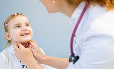 Турбота поруч: на Херсонщині триває проєкт медичної допомоги дітям