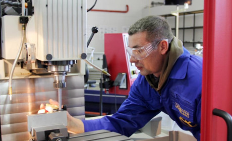 Фрезерувальнику пропонують 24 тисячі зарплатні у Переяславі: перелік актуальних вакансій