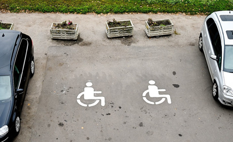 Кагарличчина безбар’єрна: визначено місця для паркування автомобілів осіб з інвалідністю