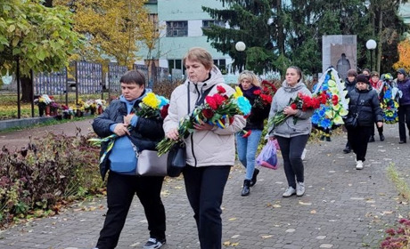 Поховання Героя: Шостка вшановує Дмитра Левченка, який загинув, прориваючи оточення