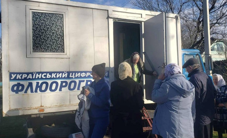 У селах Старокостянтинівської громади працює пересувний флюорограф