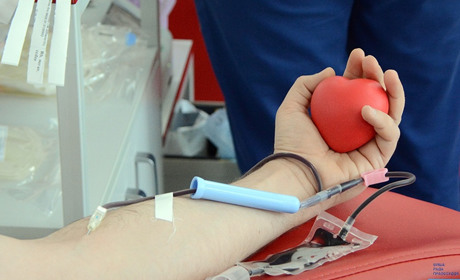 У Корюківській лікарні працювала виїзна бригада обласного Центру крові. Скільки прийшло донорів