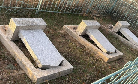 На Баштанщині хлопці пошкодили надгробки на 30 похованнях. Батьків оштрафують