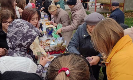 Ярмаркували для ЗСУ: ЗДО «Зайчик» зібрав понад 21 тисячу гривень для 25-ї десантної бригади