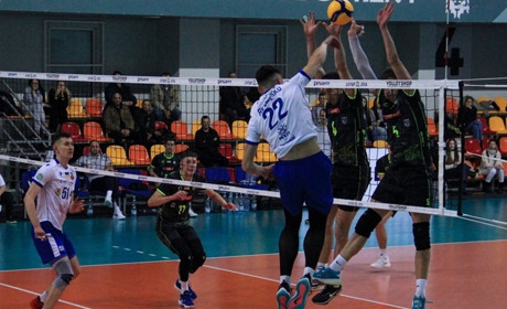 Вболіваємо за наших: троє калинівчан грають у командах волейбольних Суперліг України