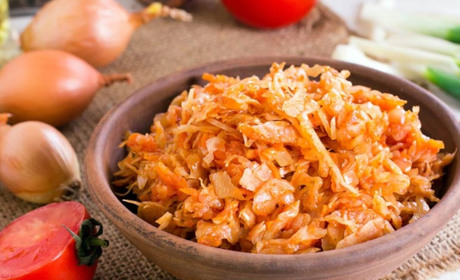 Рецепт тушкованої капусти: класична, з грибами або м’ясом