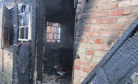 На Фастівщині у пожежі загинула літня жінка: поліція з’ясовує обставини трагедії