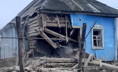 Росіяни другий день поспіль нищать будинки в селі Кореньок Есманьської громади