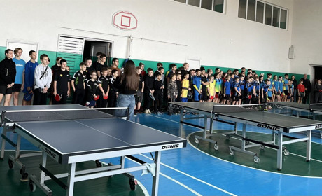 Юні спортсмени з Глухова посіли призові місця на турнірі з настільного тенісу на Полтавщині