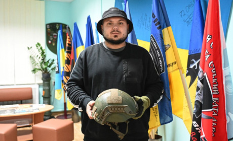 Шолом вберіг життя: історія воїна із Горохуватки, який повернувся з-за кордону боронити Батьківщину