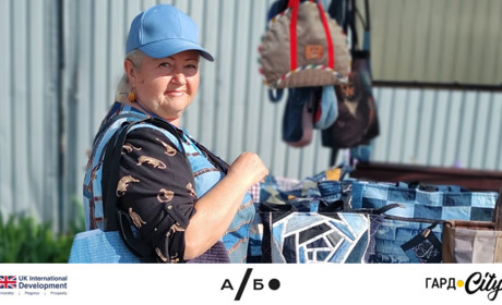 «Я хочу комусь передати те, що вмію»: історія майстрині з Донбасу, яка двічі тікала від війни