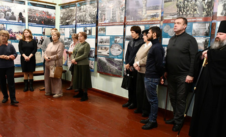 "ВИЗВОЛЕННЯ? ОКУПАЦІЯ!"