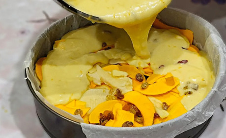 Ніжний пиріг з гарбузом та яблуками: покроковий рецепт