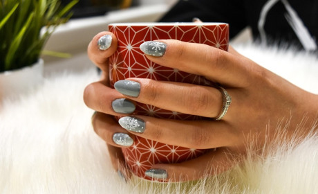 Фінал року за місяцем: плануємо стрижки, манікюр, операції, покупки та нові ідеї у грудні 2025