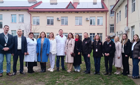 Міжнародна підтримка в дії: лікарня в Захарівці отримала сучасну гібридну СЕС