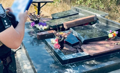 В Одесі чоловік пошкодив 86 могильних пам’ятників: збитки перевищили мільйон гривень