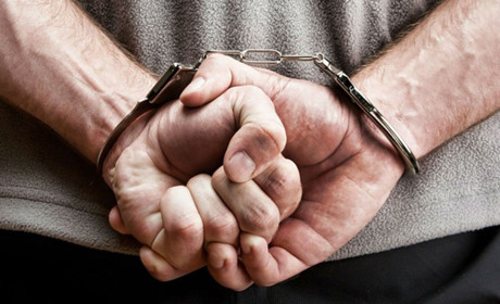 У Полонному біля кафе 18-річний хлопець побив чоловіка: йому загрожує 8 років за ґратами