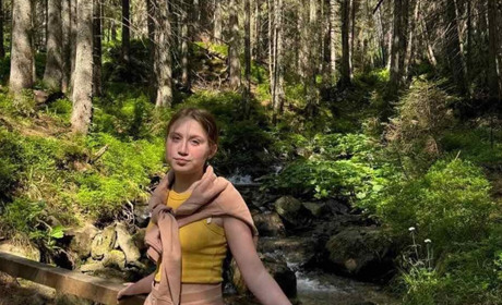 Старокостянтинівчанка Марійка Шевчук стала волонтеркою програми «Сніжинка Надії". Долучайтеся і ви.