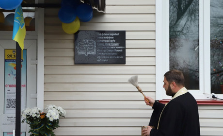 У Шипинцях урочисто відкрили меморіальну дошку Тодору та Неконію Скакунам