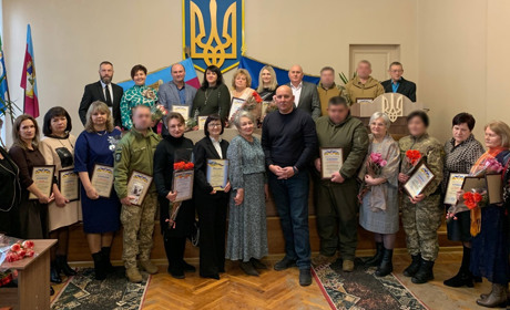 У Глухові відзначили військових, волонтерів і працівників місцевого самоврядування