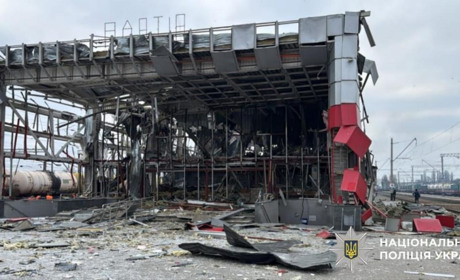 У Фастові пошкоджений залізничний вокзал після масованої російської атаки в ніч на 6 грудня