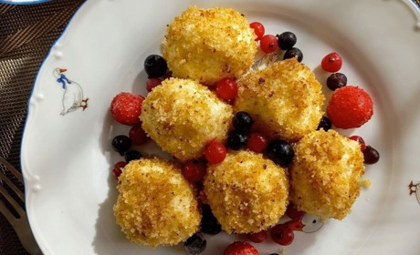 Гомбовці з ягодами: рецепт закарпатського десерту із сирного тіста